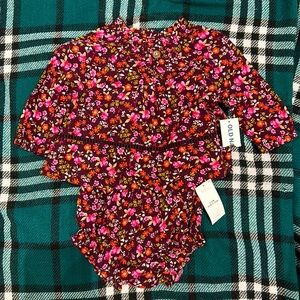 Old Navy Baby 0-3 outfit